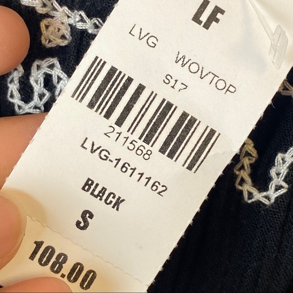 NWT LF Mieeion Black Embroidered Woven Off Shoulder Crop Top - Picture 9 of 12